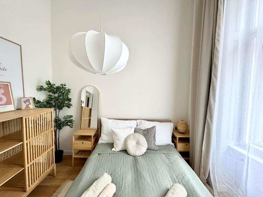 5 Min Dancing House Apartment Prague, Luxury And Modern Exterior photo