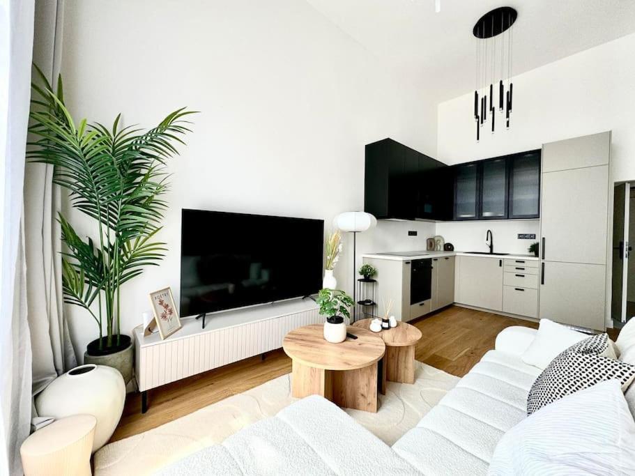5 Min Dancing House Apartment Prague, Luxury And Modern Exterior photo